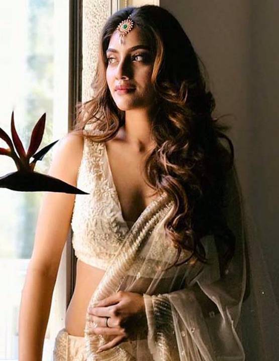 'बॉयफ्रेंड' पर था रेप का आरोप, विवादों के बीच भी चुनाव जीती एक्ट्रेस