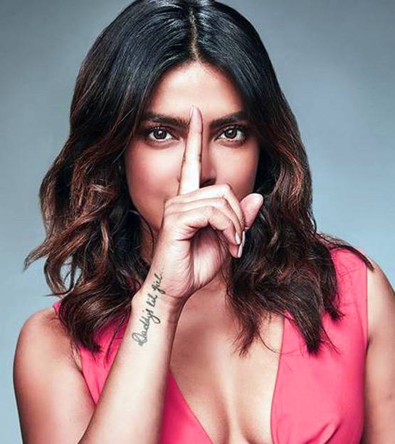 प्रियंका की गर्ल गैंग का 'नाइट आउट', ईशा अंबानी के घर बनाई आइसक्रीम