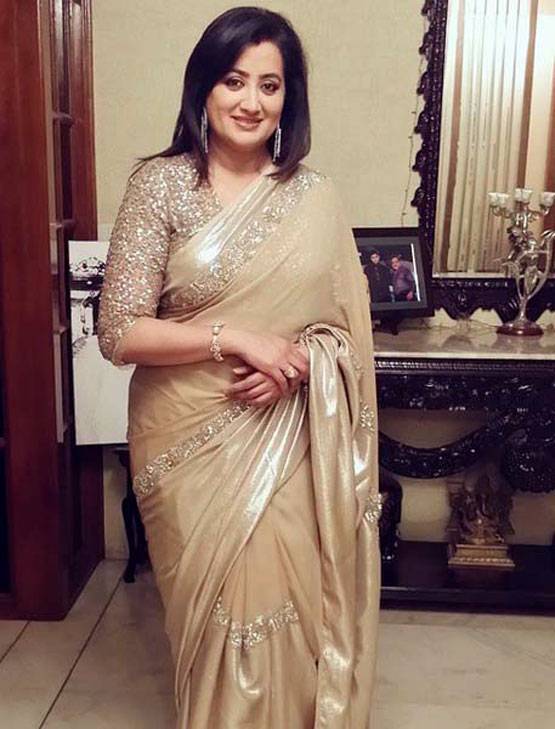 कौन है ये एक्ट्रेस जिन्होंने एक्स PM के नाती, CM के बेटे को चटाई धूल