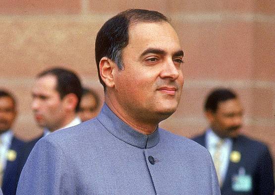 भाई होकर भी क्यों इतने जुदा थे राजीव गांधी और संजय