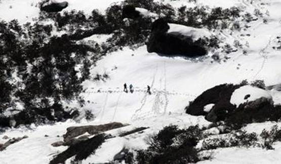 पहली बार इंडियन आर्मी ने खोजे 'हिम मानव' के निशान, देखें PHOTOS