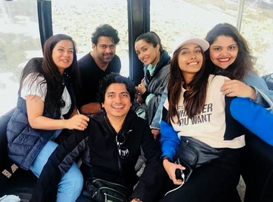 रोमांटिक सॉन्ग शूट करने ऑस्ट्रिया पहुंचे प्रभास-श्रद्धा, PHOTOS वायरल