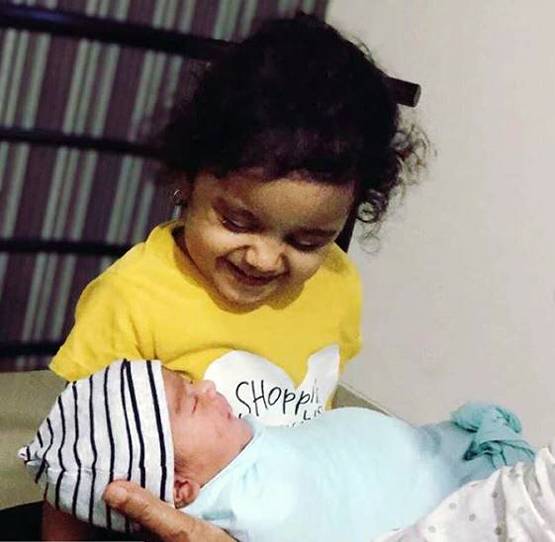 'दीया और बाती हम' फेम एक्ट्रेस पूजा शर्मा ने बेबी गर्ल को दिया जन्म, PHOTOS