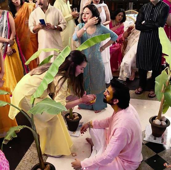 सुष्मिता के भाई राजीव की हुई शादी, देखें दूल्हा-दुल्हन की पहली तस्वीर