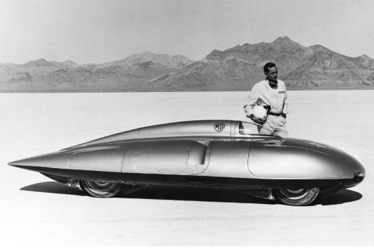 भारत में लॉन्च हुई MG मोटर्स की पहली कार, देखें कंपनी का सफर