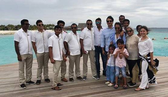 PM मोदी बायोपिक के बाद फैमिली संग यूं हॉलीडे एन्जॉय कर रहें हैं विवेक ओबेरॉय