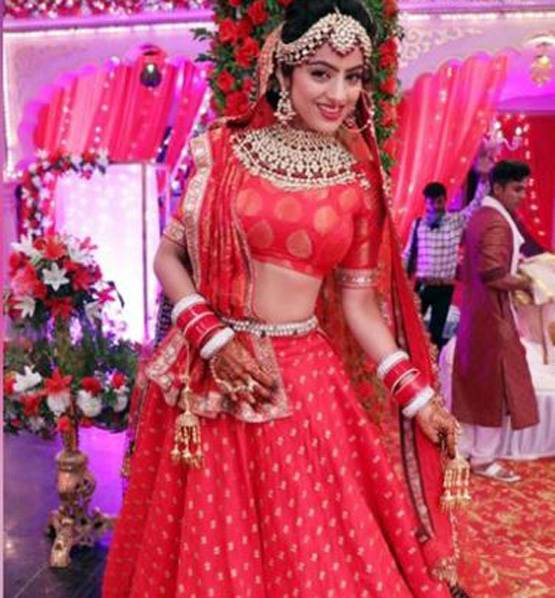 कवच 2 में दीपिका सिंह का ब्राइडल अवतार, प्री-वेडिंग लुक भी रहे हिट