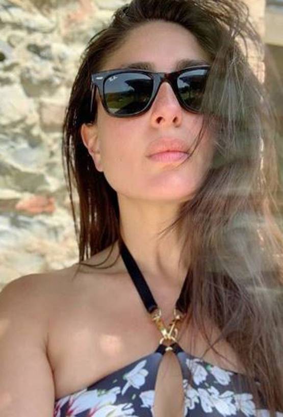 फिटनेस फ्रीक करीना कपूर ने किए मुश्किल योगा पोज, फोटोज वायरल