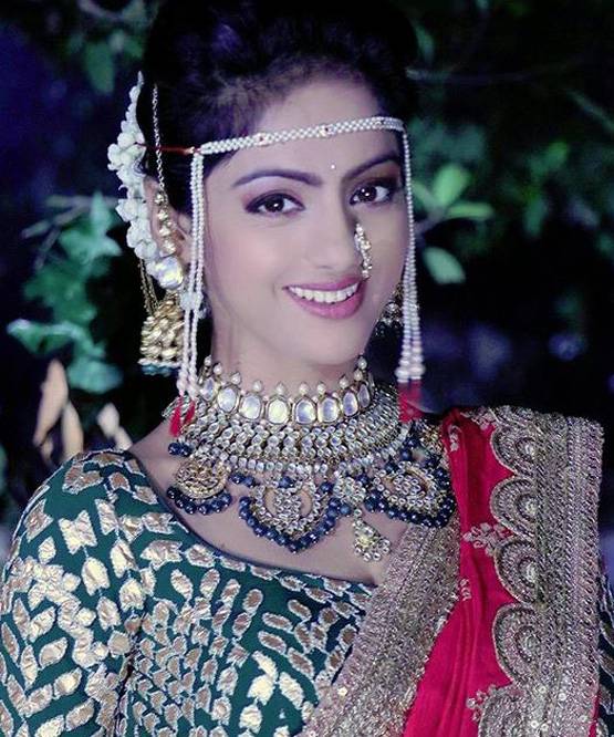 कवच 2 में दीपिका सिंह का ब्राइडल अवतार, प्री-वेडिंग लुक भी रहे हिट