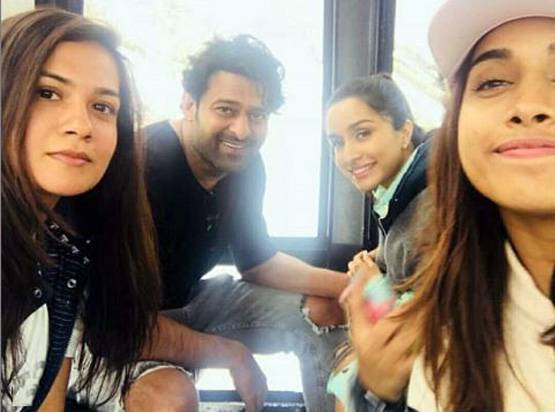 रोमांटिक सॉन्ग शूट करने ऑस्ट्रिया पहुंचे प्रभास-श्रद्धा, PHOTOS वायरल