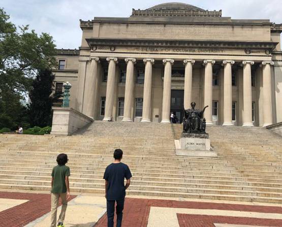 अपने बेटे के लिए अमेरिका में कॉलेज तलाश रही हैं माधुरी