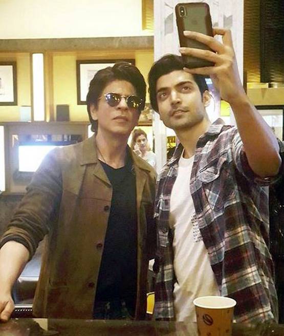 शाहरुख को अपना हीरो मानते हैं गुरमीत चौधरी, शेयर किया फैनबॉय मोमेंट