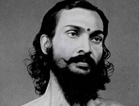 ये हैं भारत के वो 7 बड़े योग गुरु, जिनके योग की दीवानी हुई दुनिया