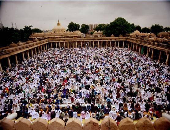 Eid: कितने तरह से होती है नमाज, हर नमाज कैसे है एक दूसरे से अलग