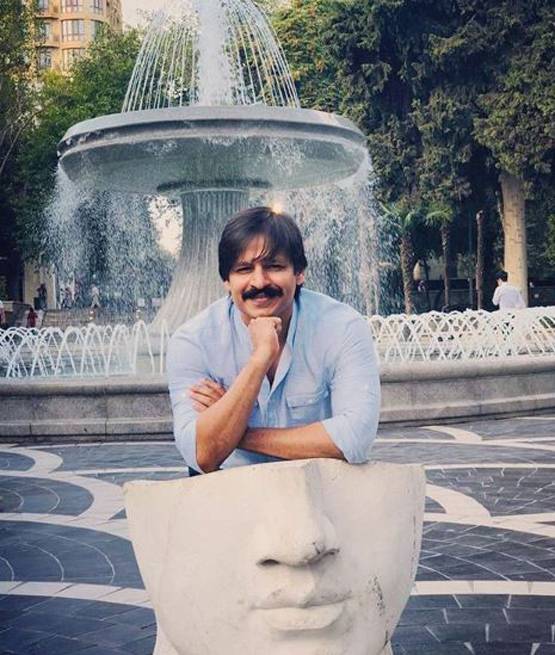 PM मोदी बायोपिक के बाद फैमिली संग यूं हॉलीडे एन्जॉय कर रहें हैं विवेक ओबेरॉय