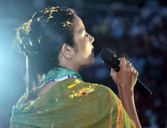 US से नौकरी छोड़कर आई इस सांसद का पहला ही भाषण हुआ वायरल