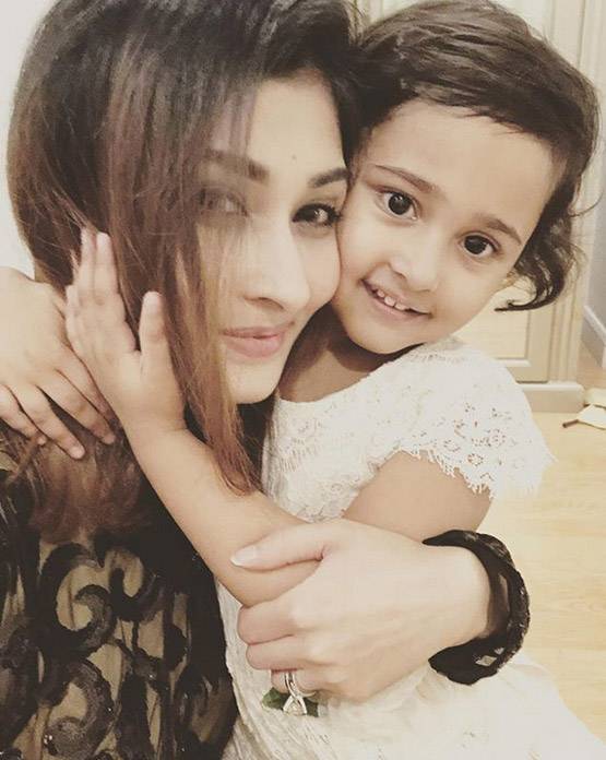 नंबर 1 ऑलराउंडर की लव स्टोरी, पत्नी के लिए मैदान में बिजनेसमैन को धुना