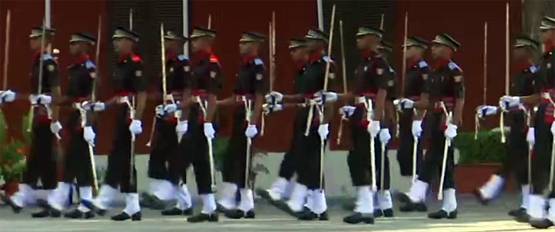 कौन हैं जुड़वा भाई परिणव और अभिनव, जो सेना में एक साथ बने अफसर