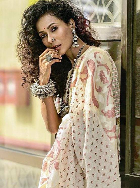 मॉडल से बदतमीजी, गाड़ी से खींच रहे थे लड़के; एरिया में उलझी थी पुलिस