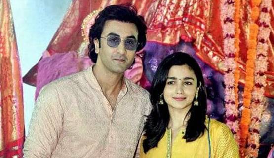 न्यूयॉर्क में रणबीर संग हॉलीडे एंजॉय कर रहीं आलिया, फैन्स से भी मिलीं