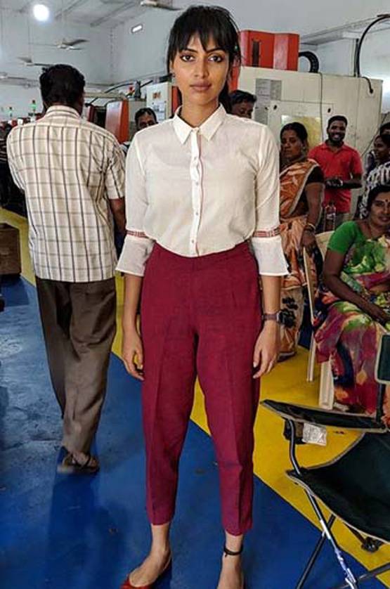 लोगों के दिमाग का कूड़ा, सिर्फ फिल्म के इस न्यूड सीन में दिखा रहे हैं दिलचस्पी