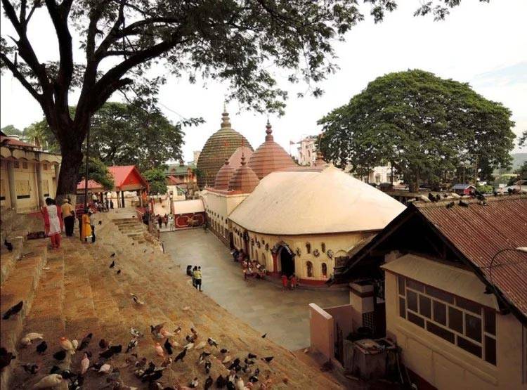 कामख्या मंदिर में मिली महिला की सिर कटी लाश, नरबलि की आशंका