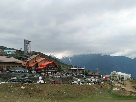 शाही शादी में 5 करोड़ के फूल, बाहुबली जैसा सेट, दिखेगा फिल्मी जलवा