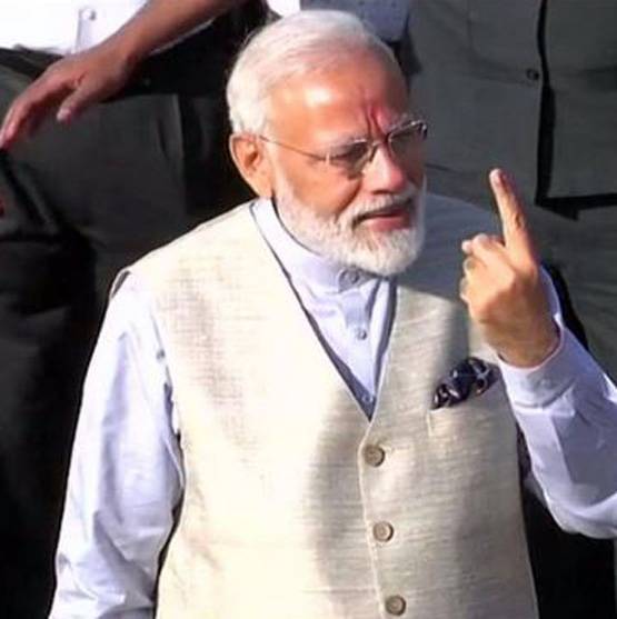 प्रधानमंत्री मोदी ने बताया EVM का 32 साल का इतिहास, ये पार्टी लाई EVM