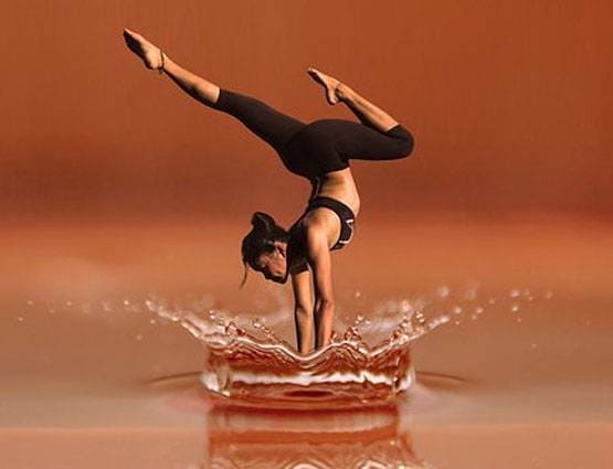 ये हैं भारत के वो 7 बड़े योग गुरु, जिनके योग की दीवानी हुई दुनिया