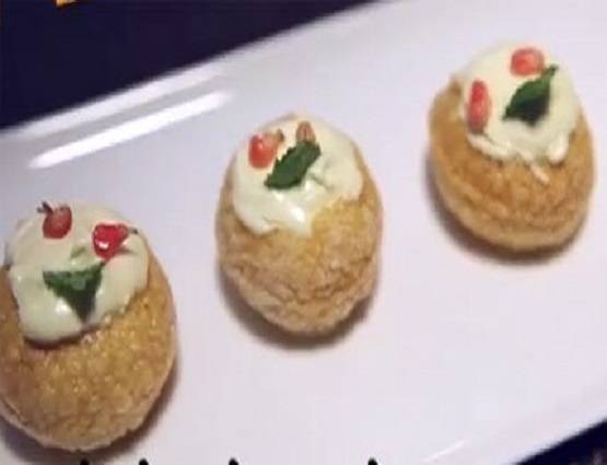 दिल्ली में इस जगह मिलते हैं 750 रुपये के 4 गोलगप्पे, जानें क्या है खास