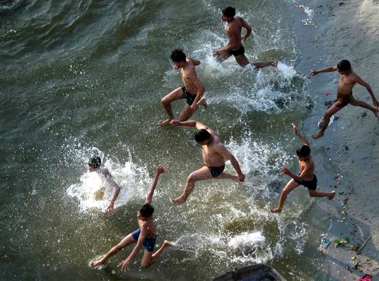 Heat Wave: गर्मी से बचने के जुगाड़, कुछ ऐसी है देश में धूप की तप‍िश