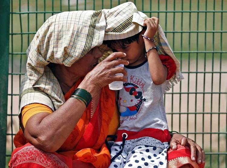 Heat Wave: गर्मी से बचने के जुगाड़, कुछ ऐसी है देश में धूप की तप‍िश