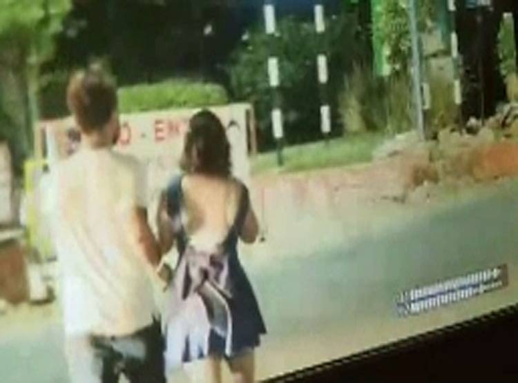 पब के बाहर नशे में लड़कियों का हंगामा, पुलिस के छूटे पसीने