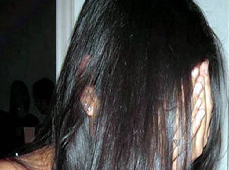 मामी के साथ अनैत‍िक संबंधों की बल‍ि चढ़ा भांजा, पीट-पीटकर हुई हत्या