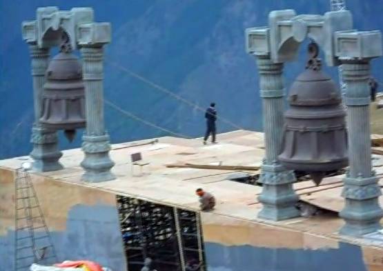 शाही शादी में 5 करोड़ के फूल, बाहुबली जैसा सेट, दिखेगा फिल्मी जलवा