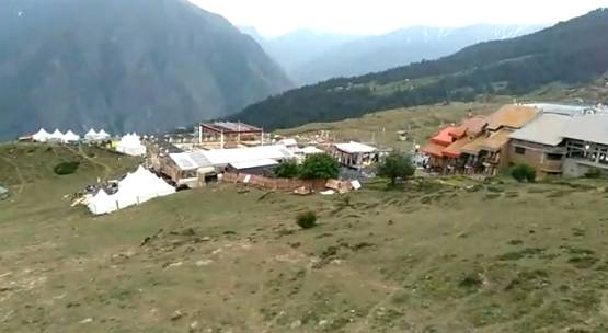 शाही शादी में 5 करोड़ के फूल, बाहुबली जैसा सेट, दिखेगा फिल्मी जलवा