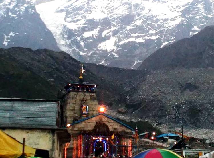 केदारनाथ: नदियों में तैर रही थीं गाड़ियां, 5000 लोगों को लील गई थी आपदा