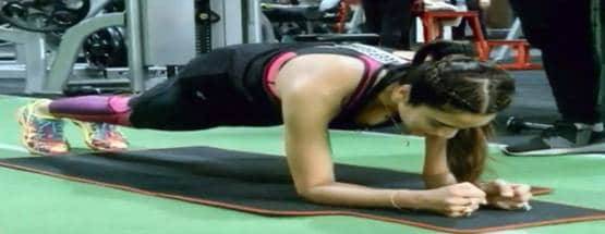 ये सांसद रोज करती हैं वर्कआउट, चुनावी कैंपेन में 3 महीने तक नहीं गई थीं जिम