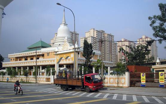 4000 बौद्ध महिलाओं की मुस्लिम डॉक्टर ने चुपचाप कर दी नसबंदी?