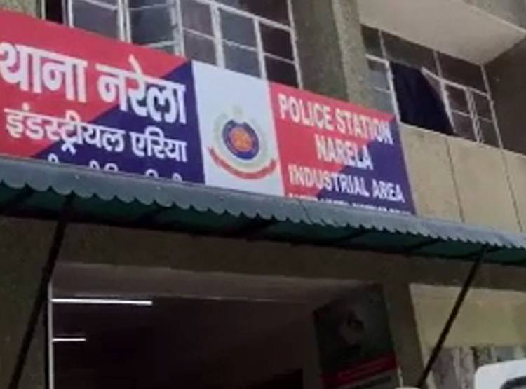 देवर को वश में करने के लिए अपना खून प‍िलाकर टोटका करती थी भाभी