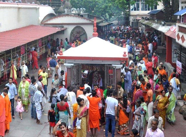 कामख्या मंदिर में मिली महिला की सिर कटी लाश, नरबलि की आशंका