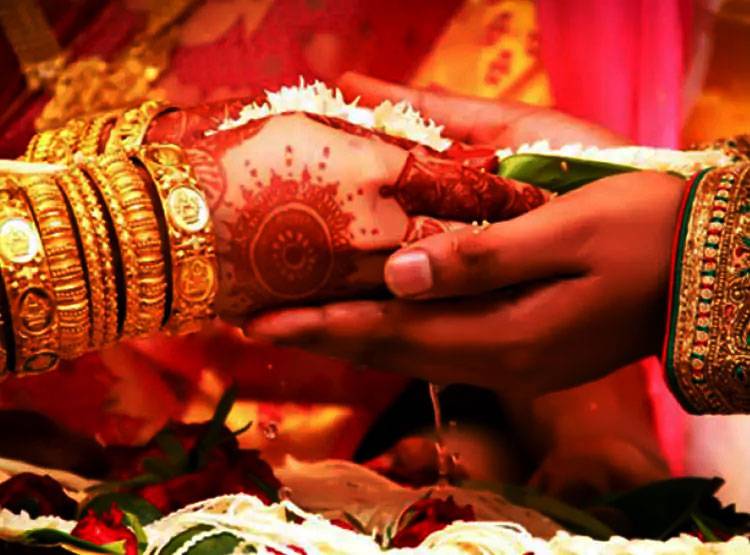 लुटेरी निकली दुल्हन, शादी के 15 दिन बाद दूल्हे को लूटकर फरार