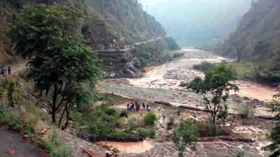 शाही शादी में 5 करोड़ के फूल, बाहुबली जैसा सेट, दिखेगा फिल्मी जलवा