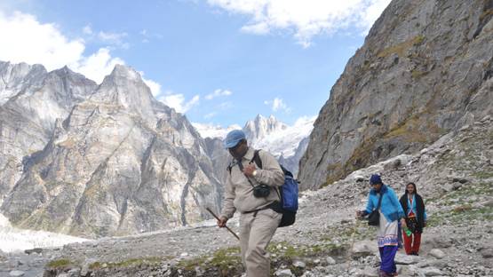 शाही शादी में 5 करोड़ के फूल, बाहुबली जैसा सेट, दिखेगा फिल्मी जलवा