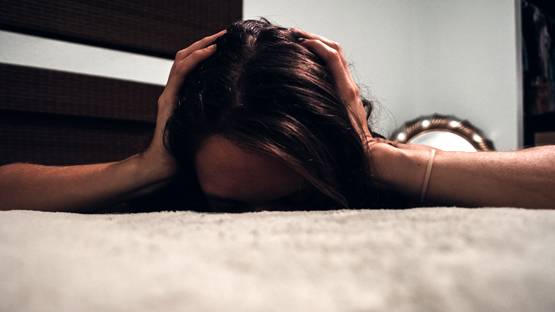 धोखा देकर पुलिसकर्मी ने कलीग का किया रेप, कराया अबॉर्शन