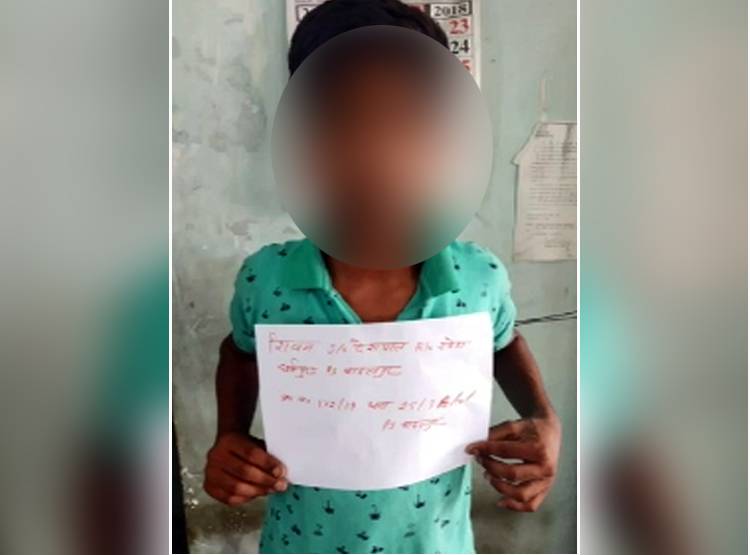 कोच‍िंग सेंटर में तमंचे की क्लास, प‍िस्टल चलाने की ट्रेन‍िंग, Video वायरल