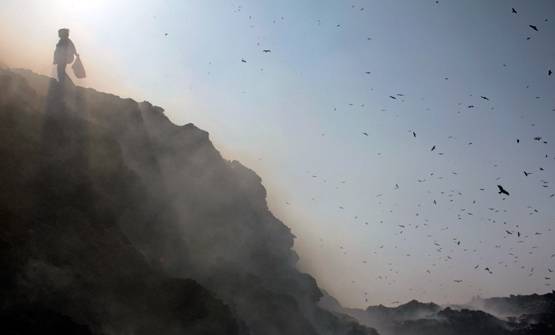 कुतुब मीनार से ऊंचा होने वाला है गाजीपुर में कचरे का ढेर