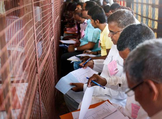 प्रधानमंत्री मोदी ने बताया EVM का 32 साल का इतिहास, ये पार्टी लाई EVM