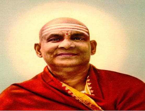 ये हैं भारत के वो 7 बड़े योग गुरु, जिनके योग की दीवानी हुई दुनिया