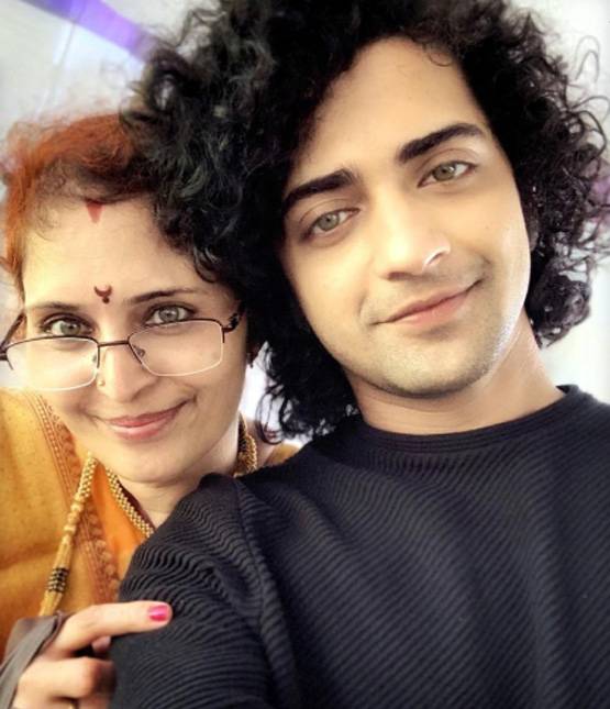 22 साल के राधाकृष्ण फेम सुमेध के बारे में कितना जानते हैं आप?